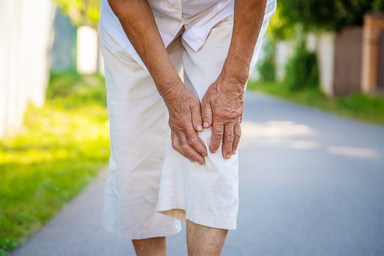 Patient receiving SoftWave Therapy